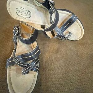 Eastland Women’s Sandal, Brown, Size 10